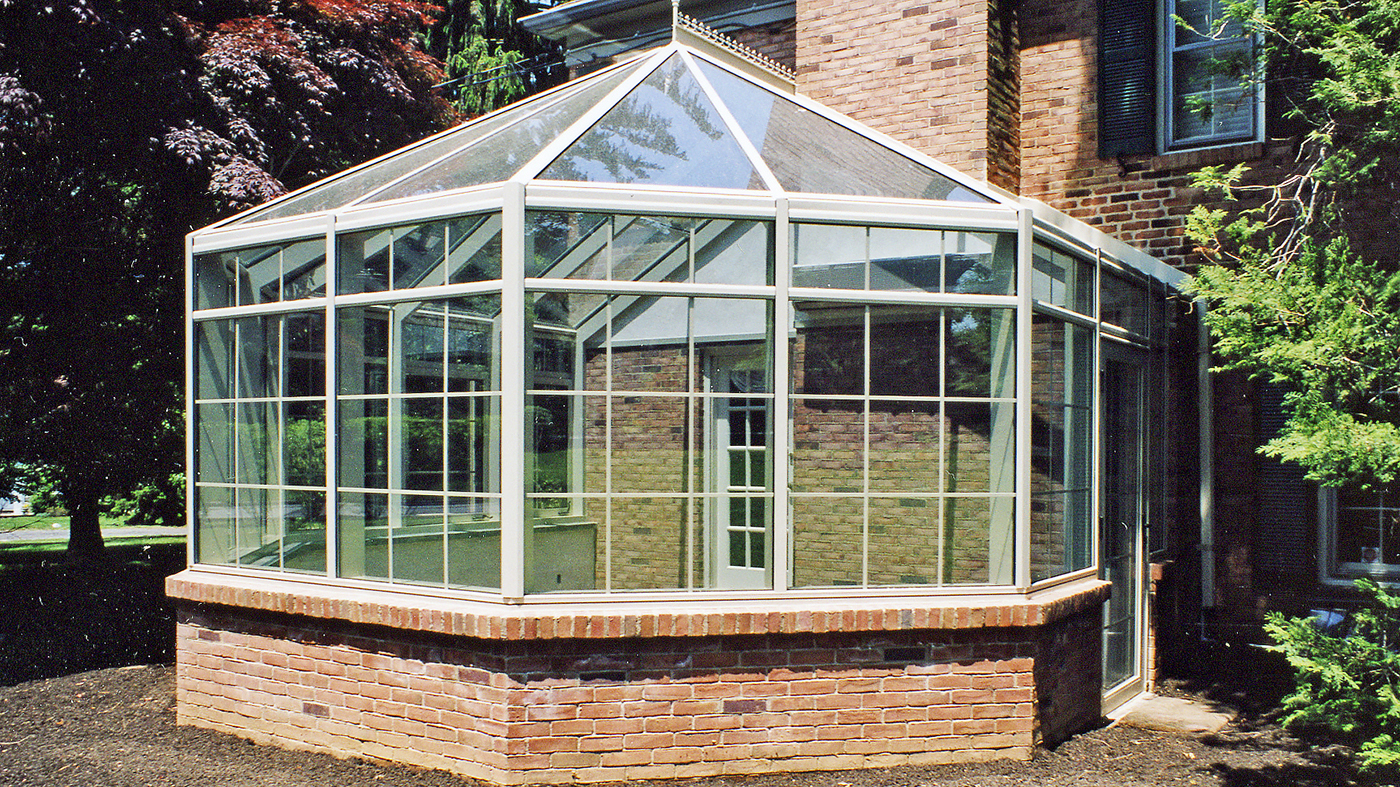 Straight eave bullnose end conservatory