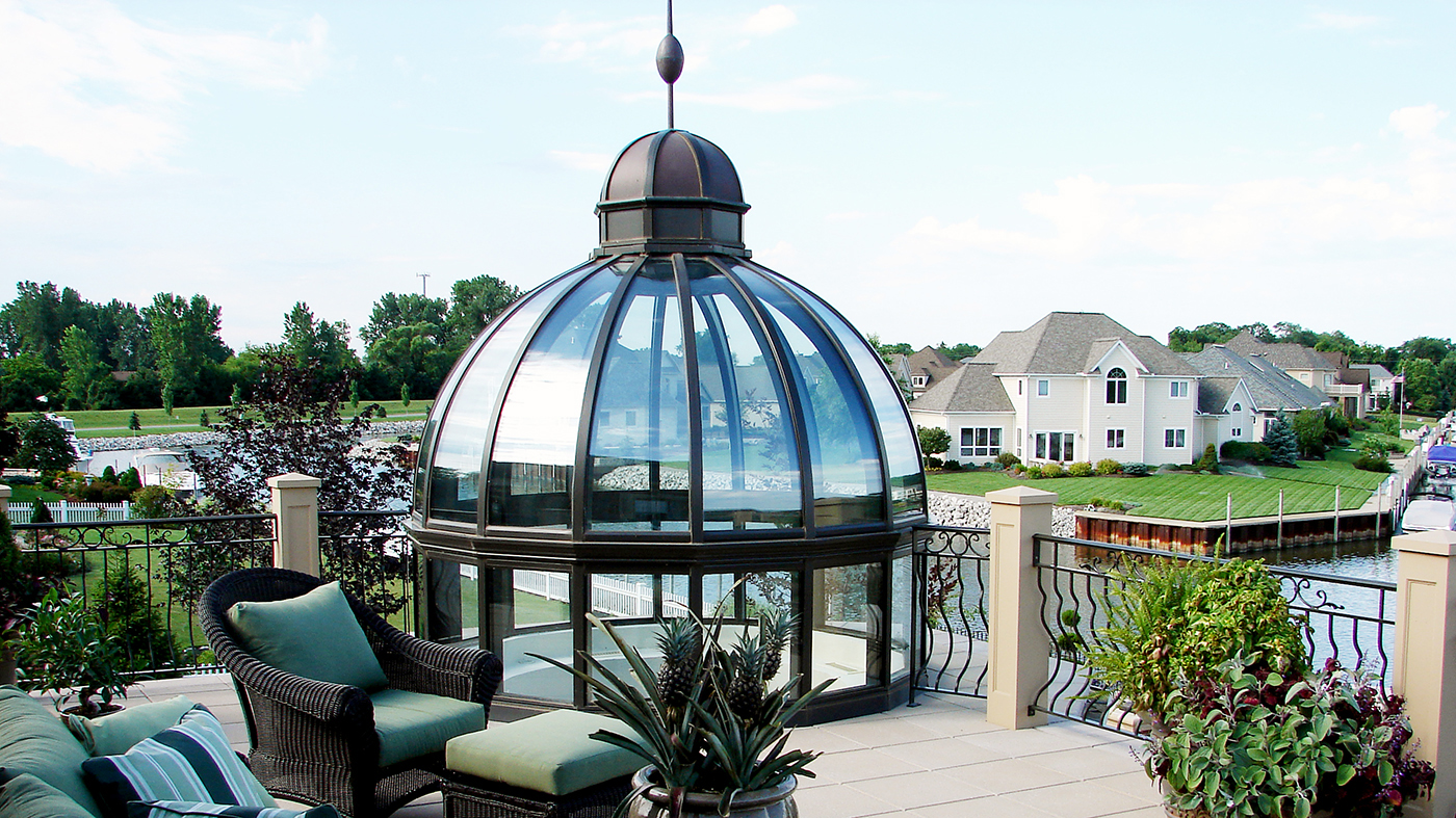 Dome skylight with lantern