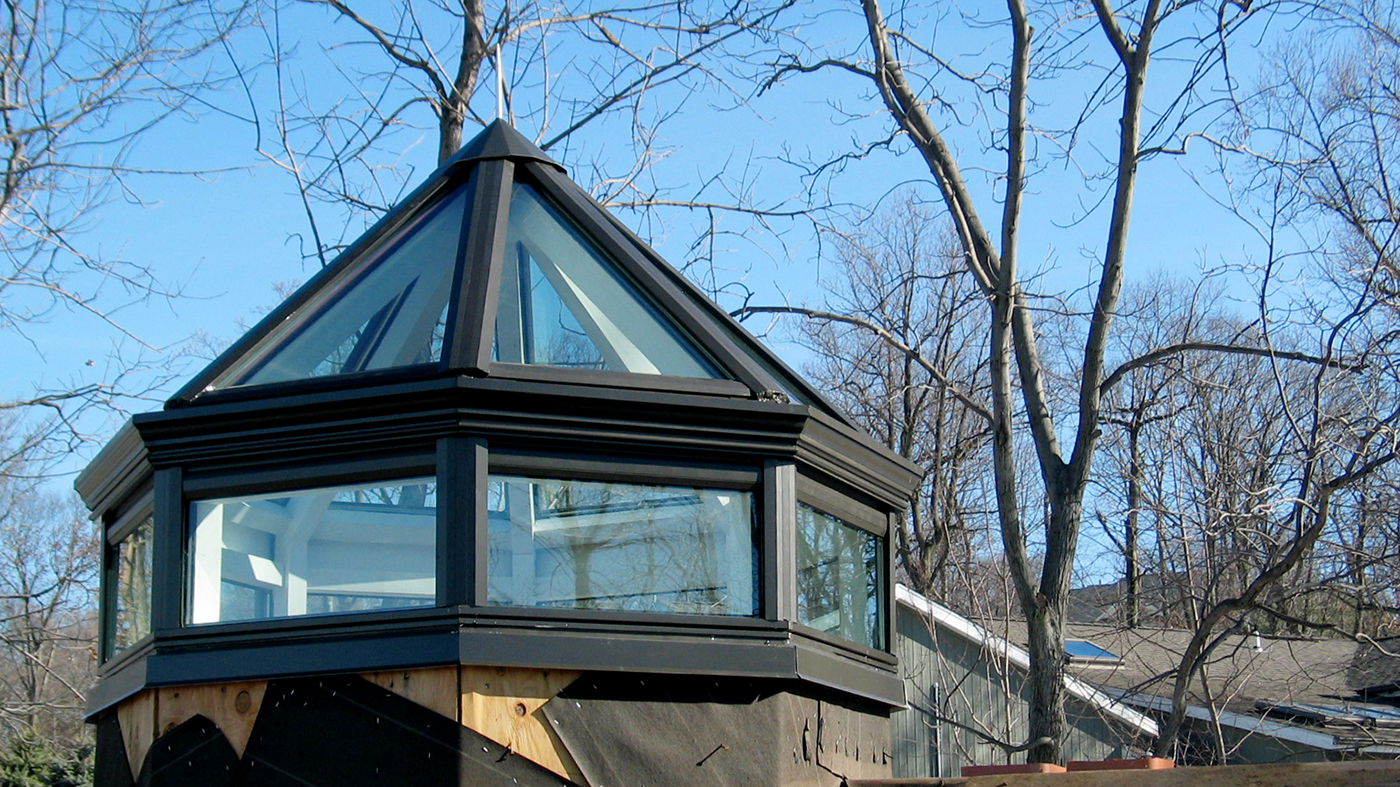 Polygonal skylight with lantern
