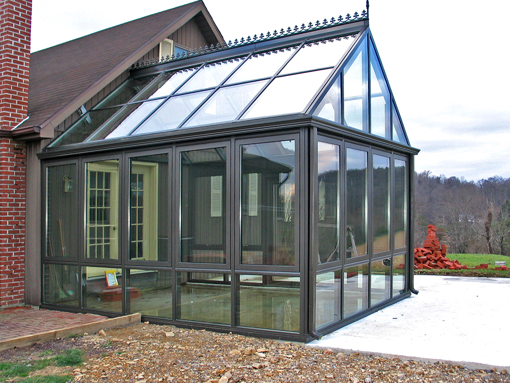 Straight eave double pitch conservatory.