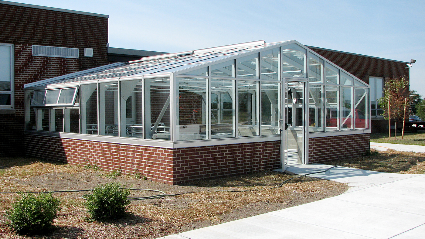 Straight eave double pitch greenhouse
