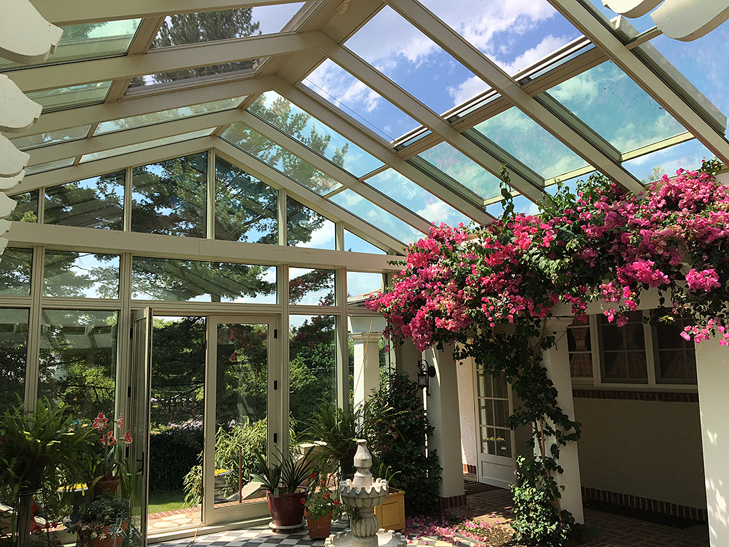 Straight eave double pitch sunroom