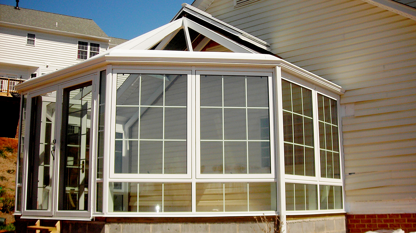 Straight Eave Double Pitch Bull Nose End Conservatory