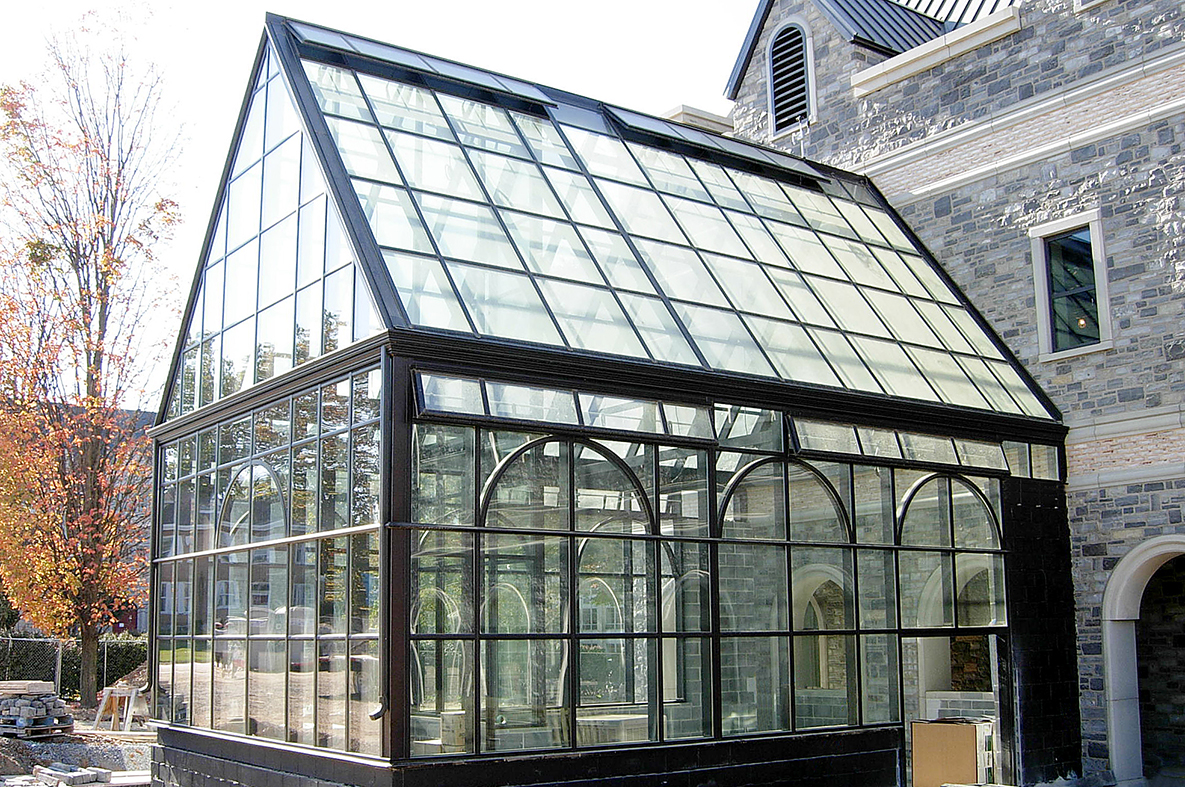 Greenhouse with true divided radius arches