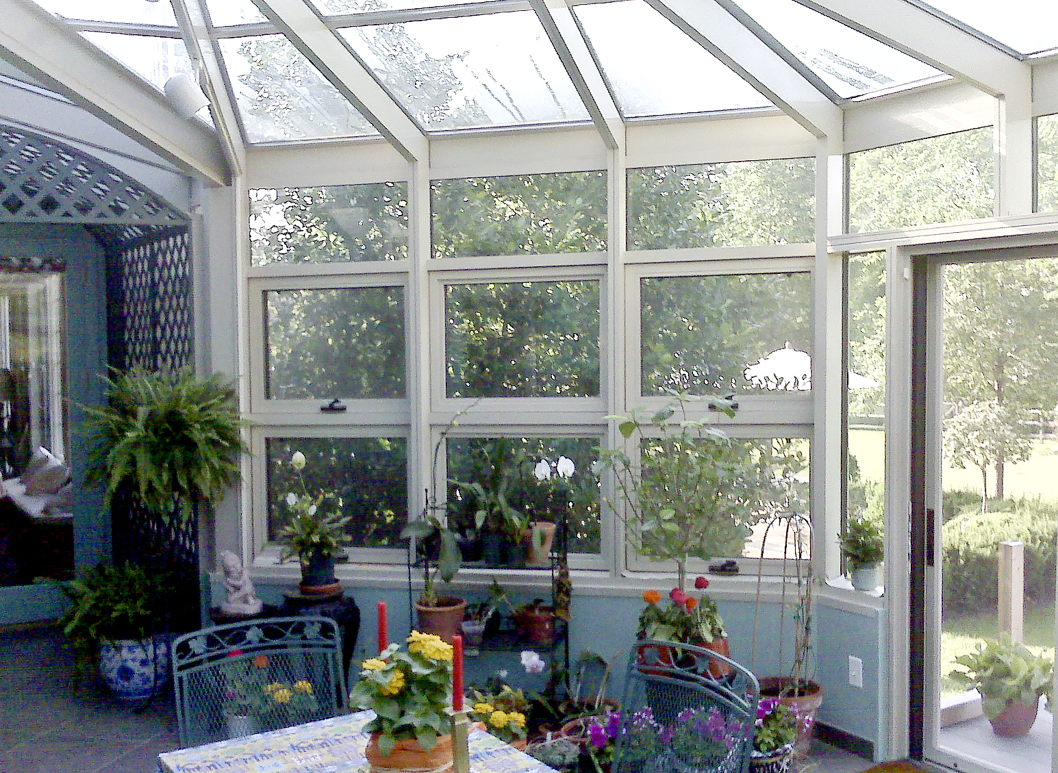 Straight eave lean-to bullnose end conservatory