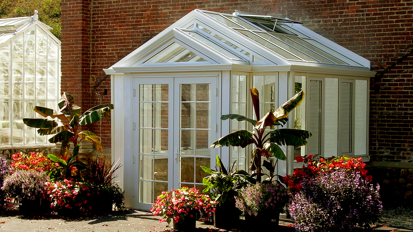 Greenhouse entryway