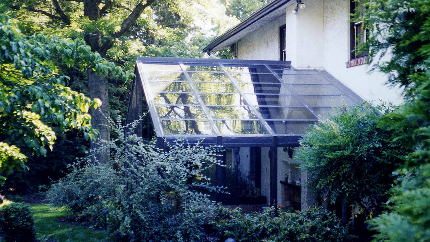 Residential Straight eave double pitch sunroom.