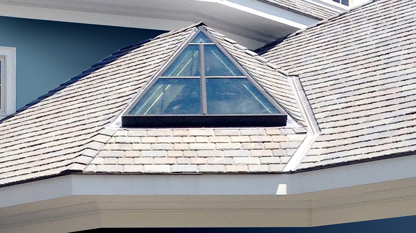 Curb mount skylight 