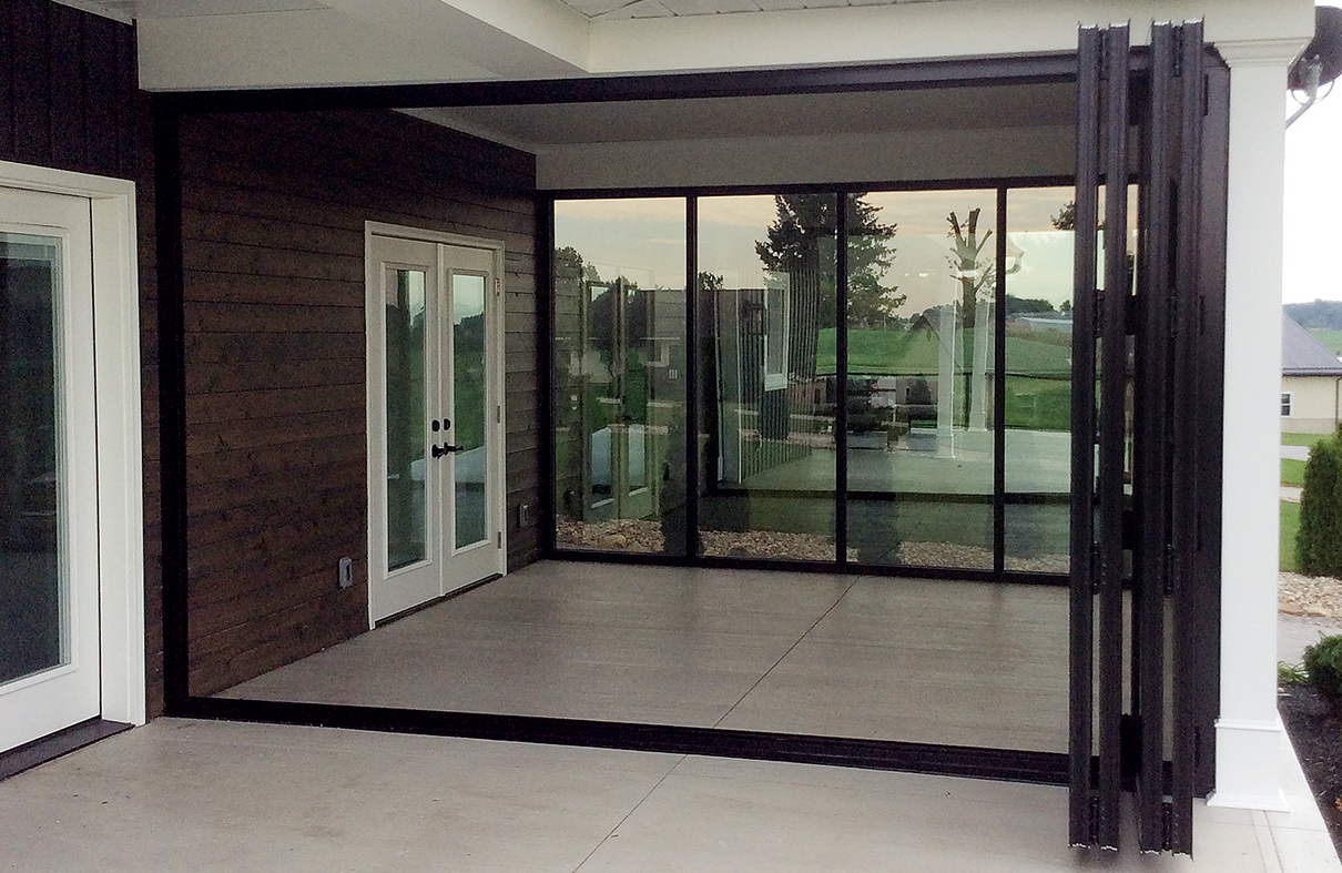 One four-panel G2 outfold all-wall bifold door unit.