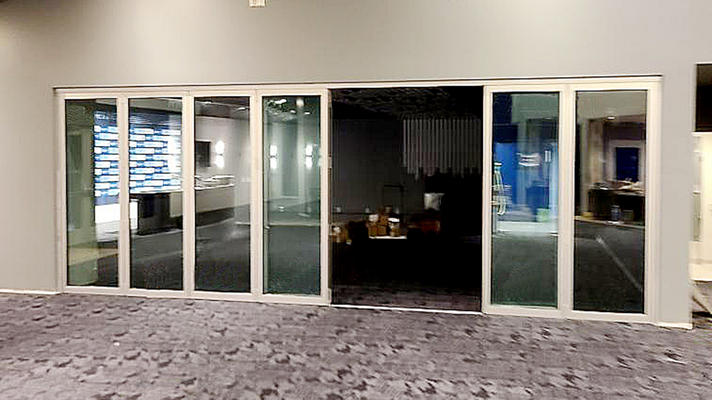 One eight-panel G3LT infold double door mid-wall (DDMW) bifold door unit.