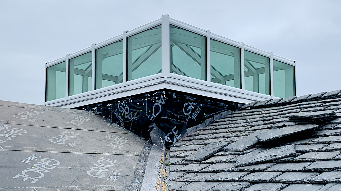 Pyramid skylight 